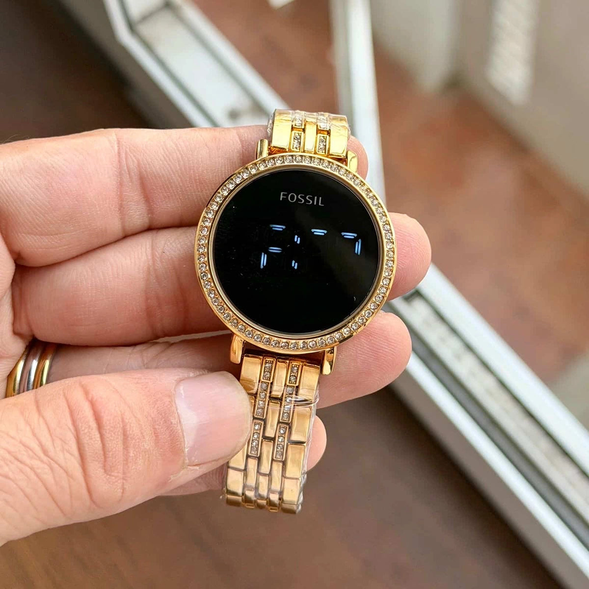 FOSSIL FOR HER 7A DIGITAL TIMING  TOUCH SCREEN  METAL DIAMOND STUDDED STRAP