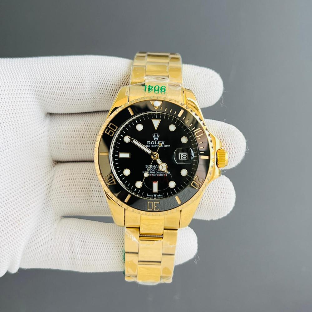 Rolex Submariner Analog Black Dial Round  Men's Watch