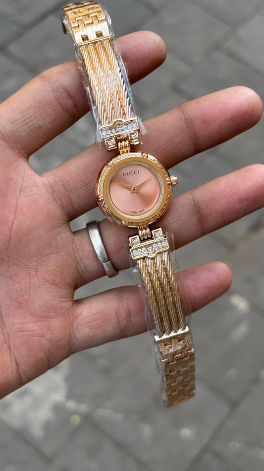 Gu-c-ci Pink Dial Analog Metal Belt Watch For Women's