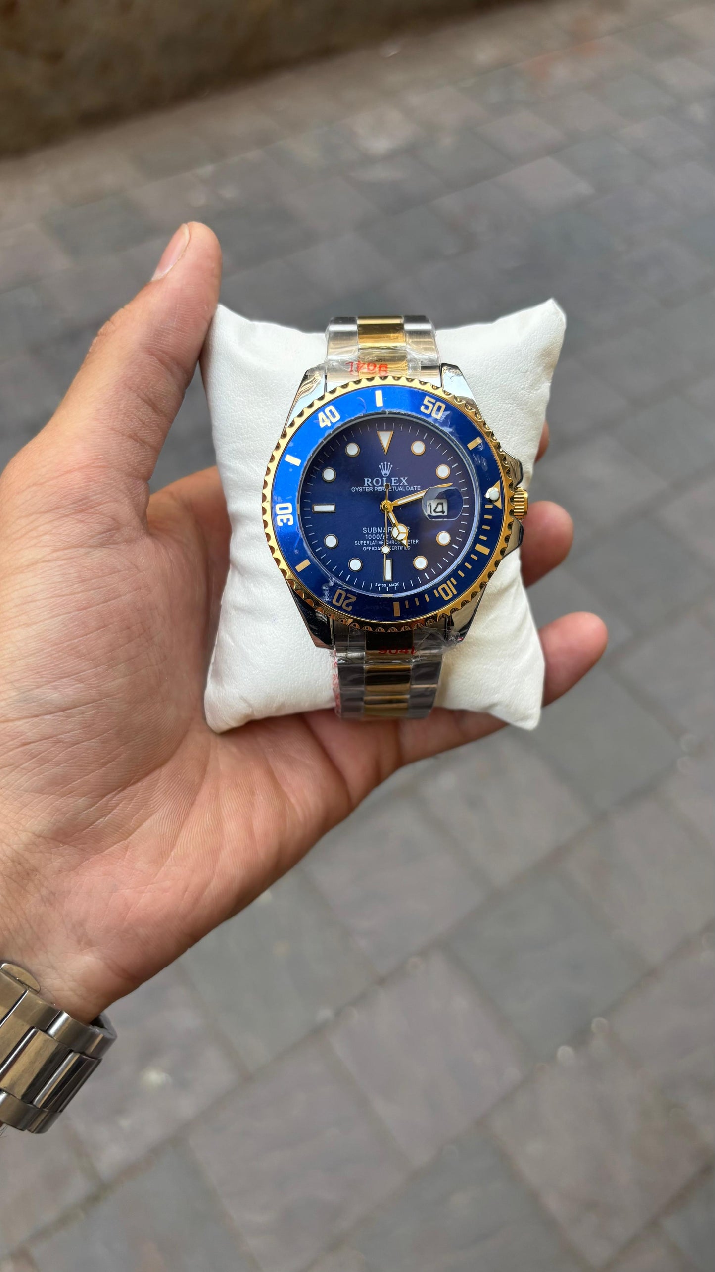 Rolex Submariner Analog Blue Dial Round Men's Watch