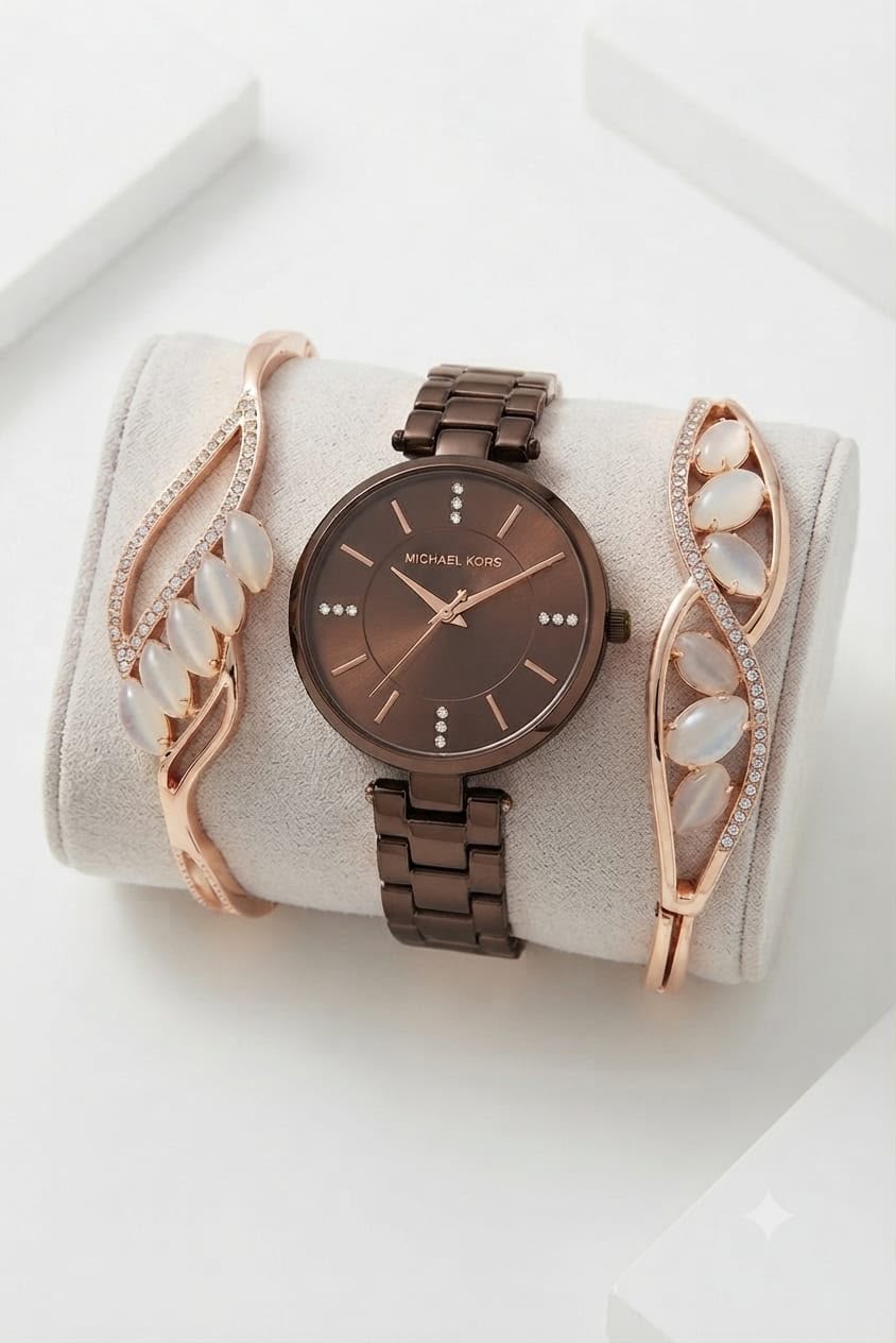 Elegant Delicate Bracelate Rounded Case Design – Stylish & Unique