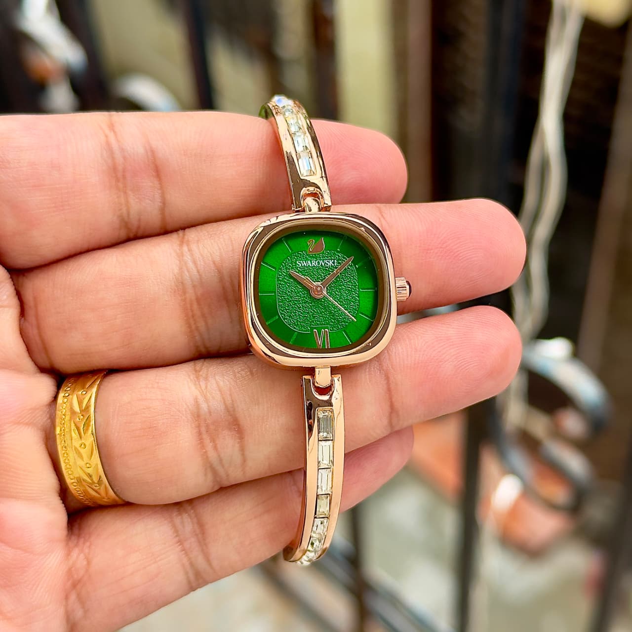 SWAROVSKI – ELEGANT LADIES LUXURY WATCH