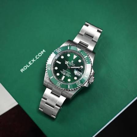 Rolex Submariner Analog Green Dial Round  Men's Watch